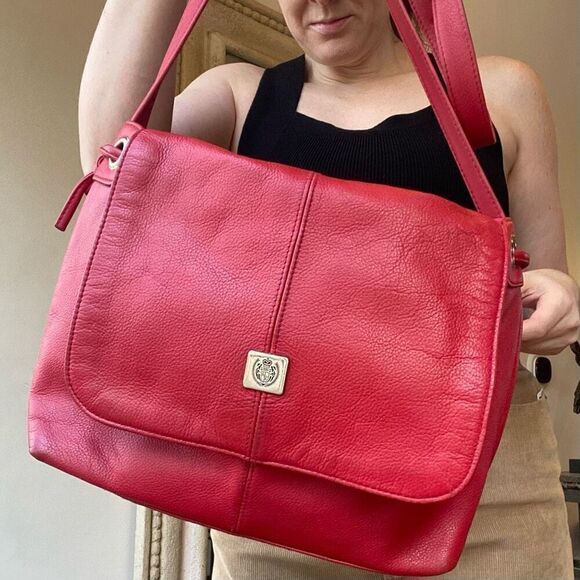 Liz Claiborne Vintage Red Pebbled Leather Crossbody Bag Purse Restored Reconditi - Picture 1 of 11
